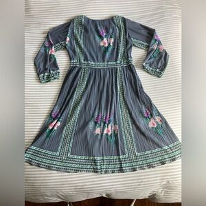 Vintage Floral Pleated Dress